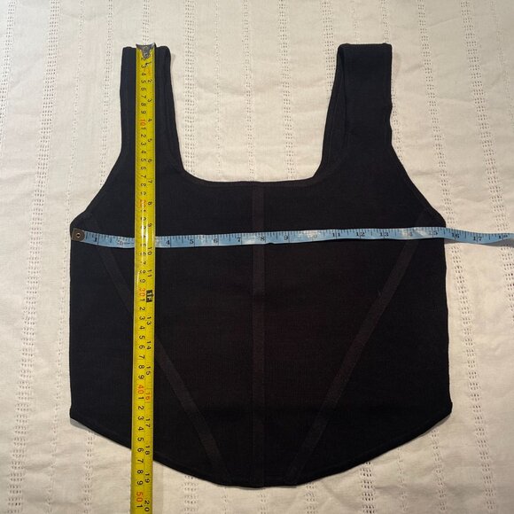 NEW Black crop top size L - Picture 3 of 5